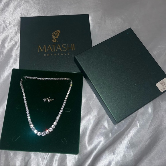 Rhodium plated earrings and necklace set, in original box, zircon stones. - Picture 5 of 7